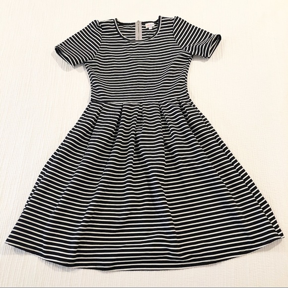 LuLaRoe Amelia Dress - Picture 2 of 4